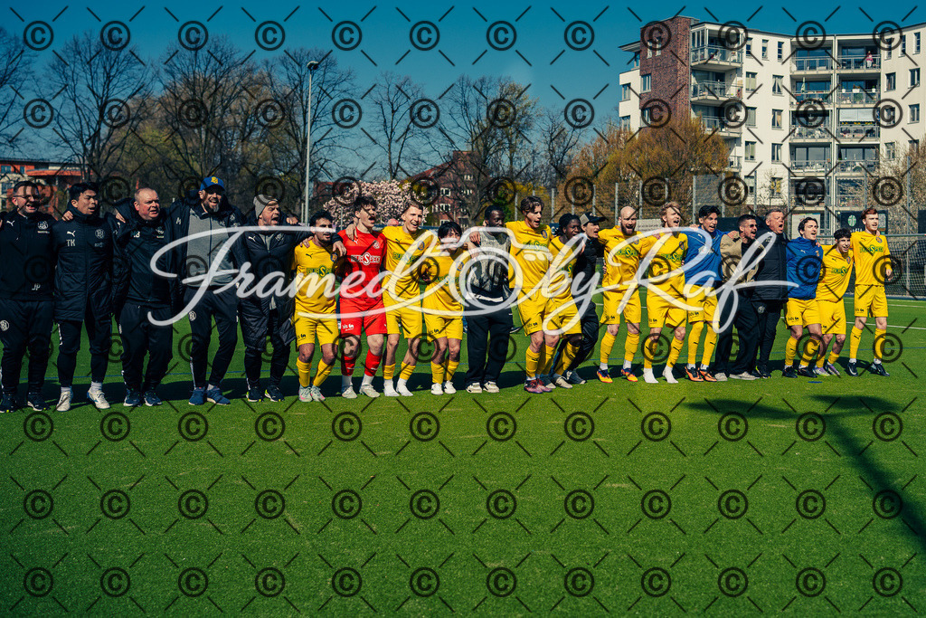 DSC03758 | Professioneller Online-Store für hochwertige Fotografie: Entdecke einzigartige Bilder aus Street, Events und Lifestyle. Sichere dir exklusive Prints und digitale Downloads in bester Qualität für dein Zuhause oder Projekte. - Realisiert mit Pictrs.com