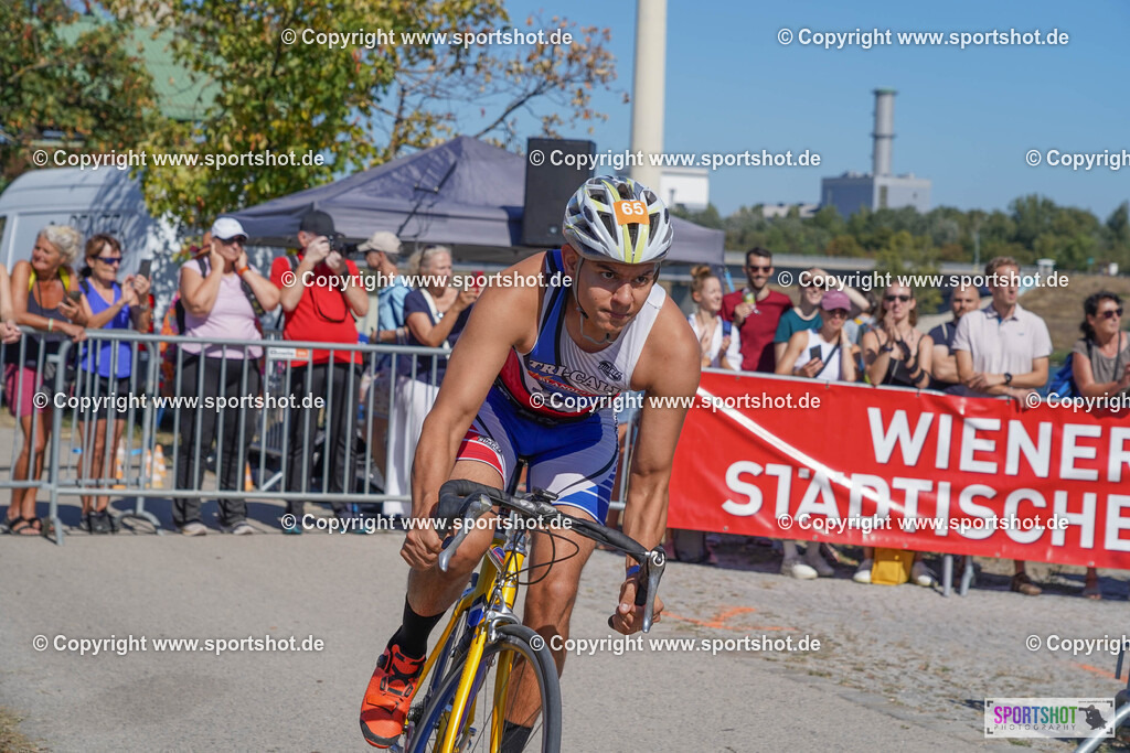 DSC00687 | Vienna Triathlon 2024                                        P3 Event                                                             #yourpictrs #sportshot_your_pictrs                 @Sportshotphotography                                     Photo Credit: www.sportshot.de