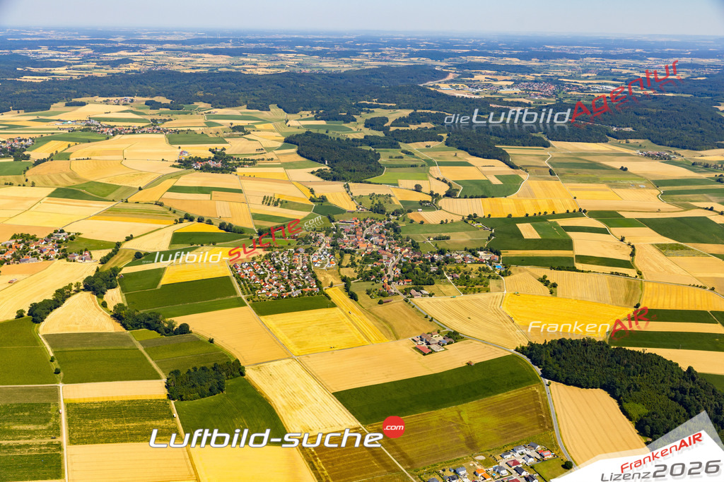 Aktuelles Luftbild von Hengstfeld Wallhausen - Die Luftaufnahme wurde 2022 mittels UL-Flugzeug erstellt ( keine Drohne ) - hochauflösende Kamera-Systeme von  Canon -Beste Qualität - Für grossformatige Ausdrucke geeignet. Die Geschenkidee !