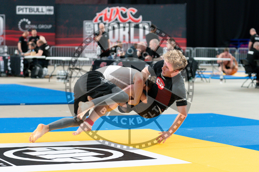 20250517PBB0527 | Athletes compete during the first day of the ADCC Amateur World Championship on May 15, 2025 in Warsaw, Poland. © Chiara Dazi / photoblackbelt