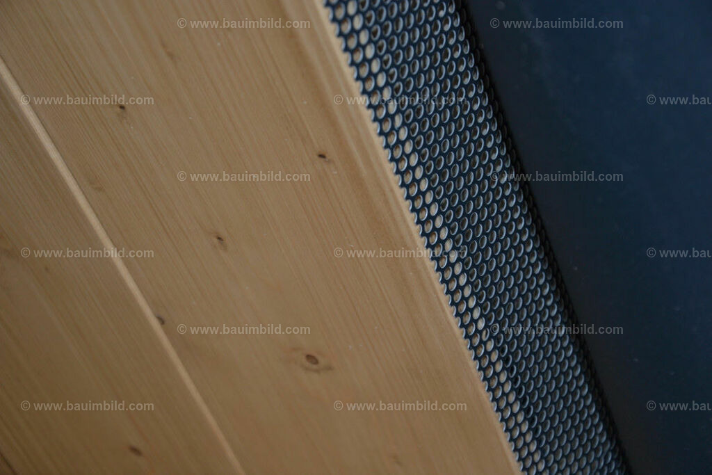 bib-lg11-spenglerarbeiten-0157 | Nach LV-Leistungsgruppen sortierte Detailfotos über den Bau eines Hauses. Alle Hausbau-Bilder direkt vom Urheber und Autor der Website Haus-Selber-Bauen.com