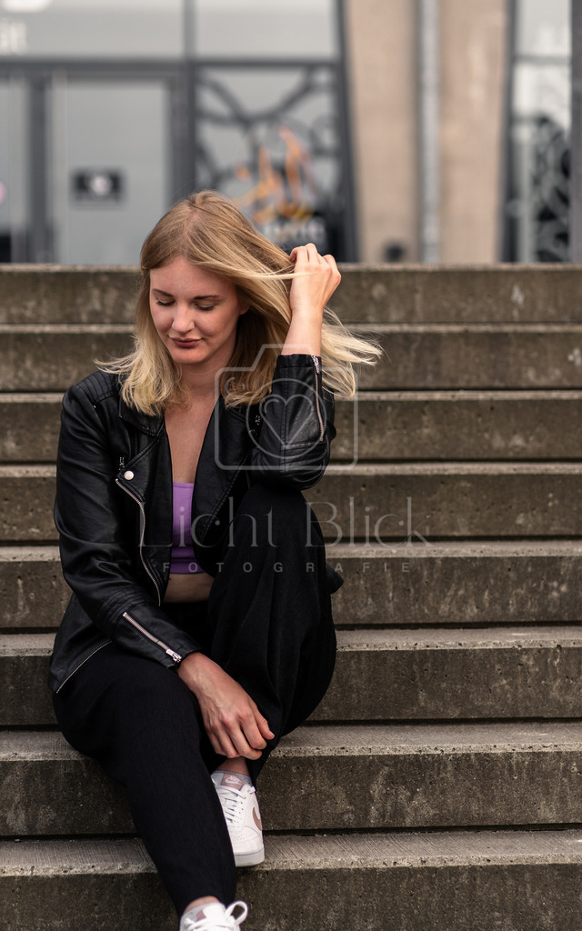 7M302844 2 Kopie | <licht-blick-fotografie><shooting><portraitshooting><tiershooting><landschaftsbilder><shootingbuchen><buchen><fotografbremen> <fotograf niedersachsen><fotografin Bremen und niedersachsen><carshooting><automobilfotografie><auto> - Realisiert mit Pictrs.com