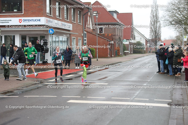 WMLA2502 | Bildershop "Sportfotograf-Oldenburg" mit Fotos von Sportevents in Oldenburg und Umzu. - Realisiert mit Pictrs.com