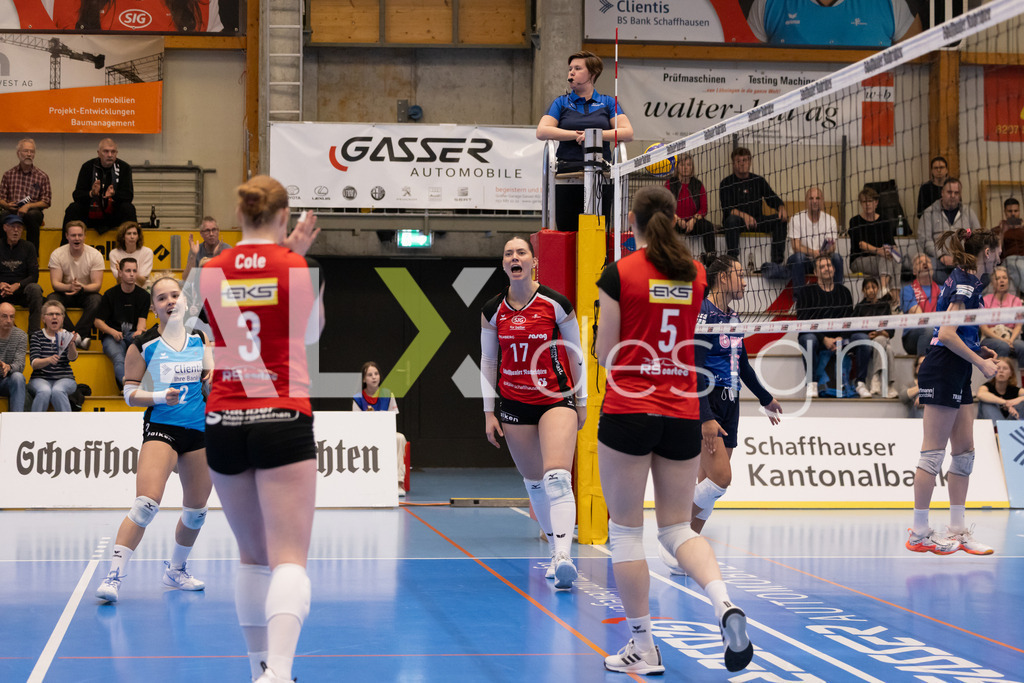 Volleyball I Frauen I Saison 2025-2026 I Volleyball NLA | Women I 1/2 Finals I  VC Kanti Schaffhausen - Sm'Aesch Pfeffingen I 07.03.2026 | 17 Leana Zuvic (CH) (VC Kanti Schaffhausen) - Aussen - Realisiert mit Pictrs.com