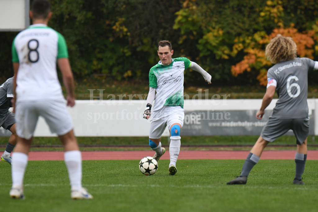 SpVgg GW Deggendorf : FC Obernzell-Erlau | Matthias Schaefer (SpVgg GW Deggendorf #18) - Realisiert mit Pictrs.com