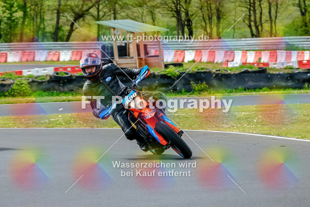 _OTO2570 | Hier findet Ihr Bilder von Touristenfahrten auf der Nürburgring Nordschleife oder von anderen Veranstaltungen die ich besucht habe. Viel Spass beim Durch Schauen 