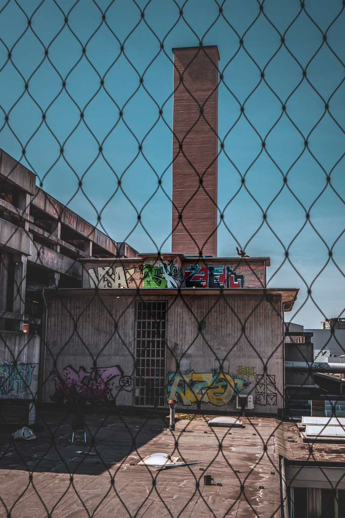 alte Wagenmeisterei Basel | Schöne Fotografien aus der Stadt und der Natur zum bestellen oder selber hochladen. Druck auf Foto, Postkarte, Kalender, FineArt Hahnemühle, Alu-Dibond , Akustikbilder zur Absorption von Schall und Lärm etc. - Realisiert mit Pictrs.com