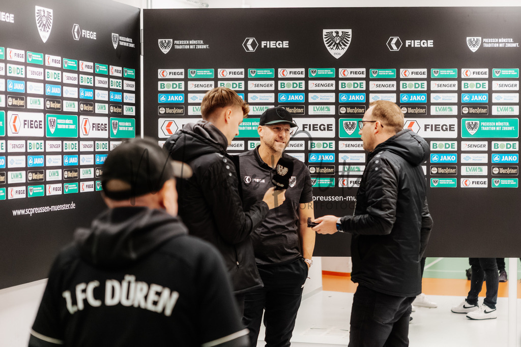 Regionalliga West, Saison 2022/2023, 13. Spieltag: SC Preußen Münster - 1. FC Düren | Regionalliga West, Saison 2022/2023, 13. Spieltag: SC Preußen Münster - 1. FC Düren am 22.10.2022 in Münster (Preußenstadion), Deutschland, Foto: sportfotografie.ms | Markus Paletta - Realisiert mit Pictrs.com