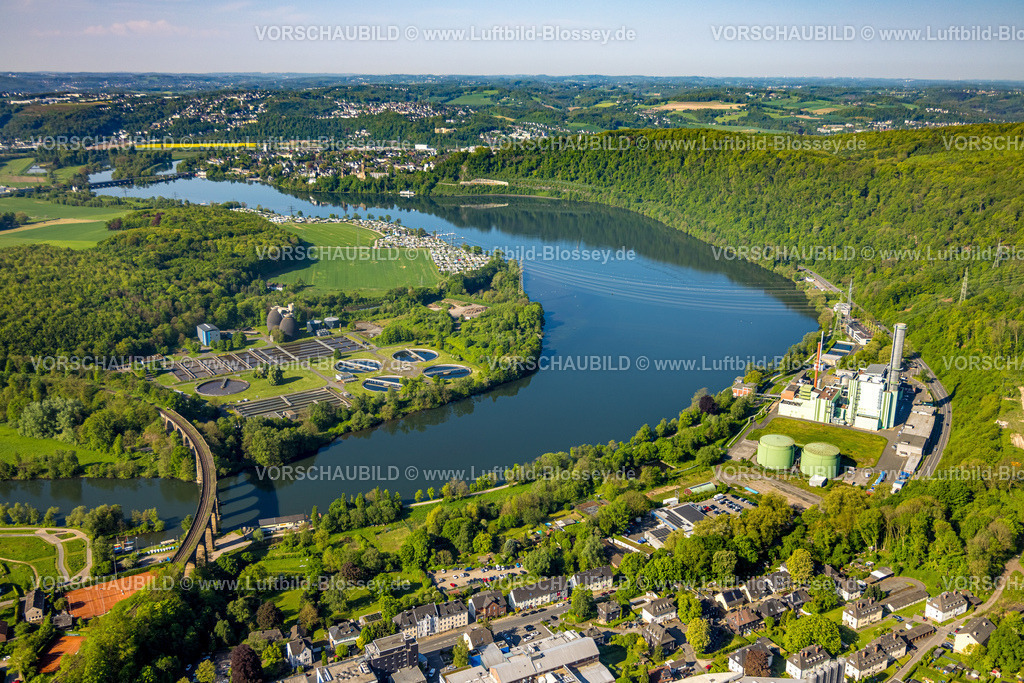 Herdecke240503456 | Luftbild, Blick auf den Harkortsee und Ardeygebirge mit Wetter, Ruhrviadukt mit Ruhrverband Klärwerk Hagen, Campingplätze Caravan- und Wassersportverein Harkortsee (CWVH) und Wassersport- u. Campingverein Hagen e.V., rechts Mark-E GuD Gas und Dampf-Kraftwerk, Herdecke, Ruhrgebiet, Nordrhein-Westfalen, Deutschland