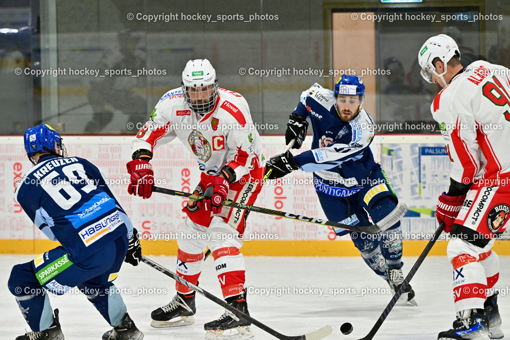 ESV FERLACH vs. ESC SOCCERZONE STEINDORF | #69 Kreuzer Philipp ESC Steindorf, #58 Florian Matthias ESV Ferlach, #61 Friedrich Daniel ESC Steindorf, #91 Alagic Adis ESV Ferlach, ESV FERLACH vs. ESC SOCCERZONE STEINDORF, ESV FERLACH vs. ESC SOCCERZONE STEINDORF am 22.11.2024 in Ferlach (Eishalle Ferlach ), Austria, (Photo by Bernd Stefan)