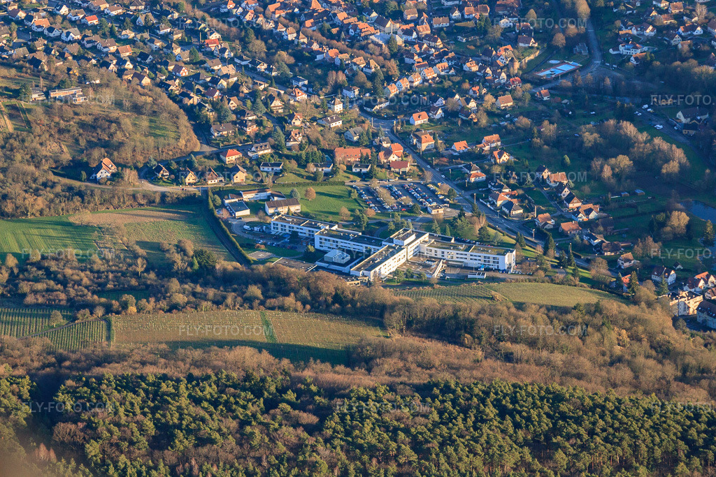 Aerial view: Center Hospitalier de la Lauter - Wissembourg in Wissembourg in the state Bas-Rhin, France. – Photo: IMG_61910.jpg taken on 01/28/2014 by Werner Riehm/FLY-FOTO.com – Resolution of the original: 4752 x 3168 px – Centre Hospitalier - Wissembourg