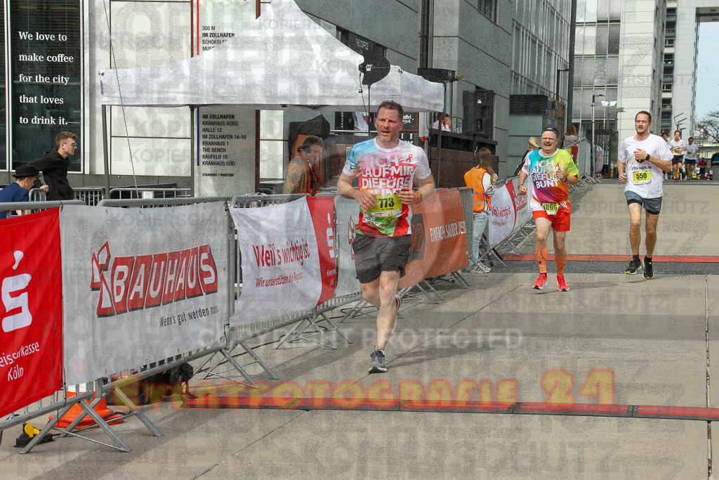 250920_1324_EX1_4385 | Sportfotografie im Rhein-Sieg Kreis, Köln, Bonn, NRW, Rheinland Pfalz, Hessen, etc. Unser Tätigkeitsfeld umfasst den Laufsport vom Volkslauf über den Marathon, Duathlon, Triathon bis zum Ultralauf wie Kölnpfad Ultra oder Schindertrail.