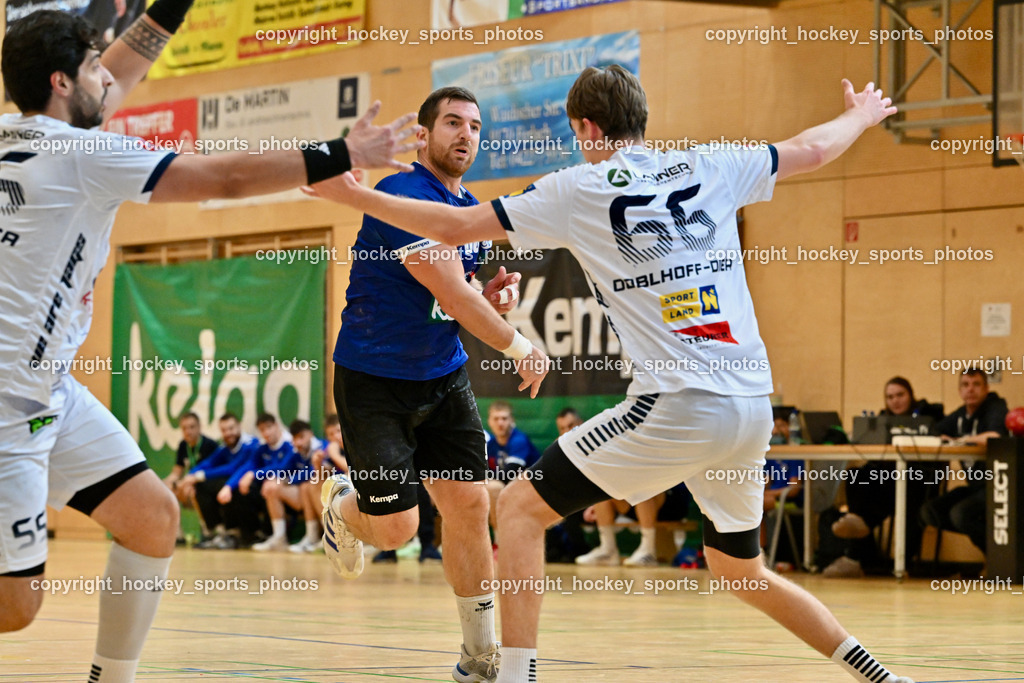 SC Ferlach vs. roomz JAGS Vöslau | #93 Nosan Blaz SC Ferlach, #66 DOBLHOFF-DIER, Moritz roomz JAGS Vöslau, #55 MENDONCA Eduardo Filipe Mota roomz JAGS Vöslau, SC Ferlach vs. roomz JAGS Vöslau, SC Ferlach vs. roomz JAGS Vöslau am 08.11.2025 in Ferlach (Ballspielhalle Ferlach), Austria, (Photo by Bernd Stefan)