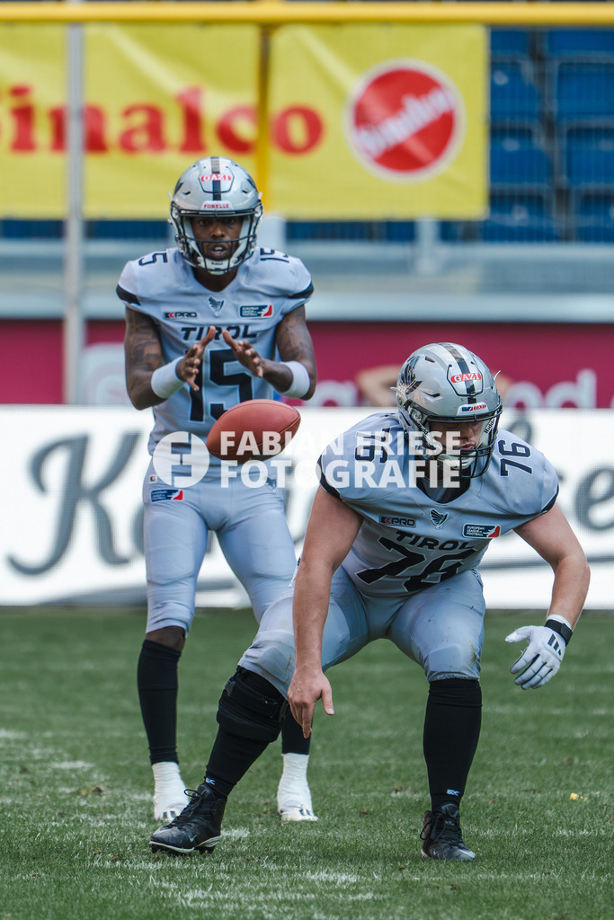 GER Rhein Fire vs. Raiders Tirol, Football, European League of Football, Spieltag 12, Saison 2025, 10.08.2025 | GER Rhein Fire vs. Raiders Tirol, Football, European League of Football, Spieltag 12, Saison 2025, 10.08.2025Foto: Fabian Friese - Realisiert mit Pictrs.com