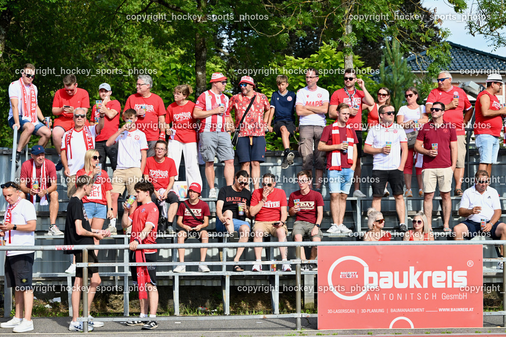 ATUS Velden vs. GAK | Besucher Stadion Lind, GAK Fans, ATUS Velden vs. GAK, ATUS Velden vs. GAK am 26.07.2024 in Villach (Stadion Lind), Austria, (Photo by Bernd Stefan)