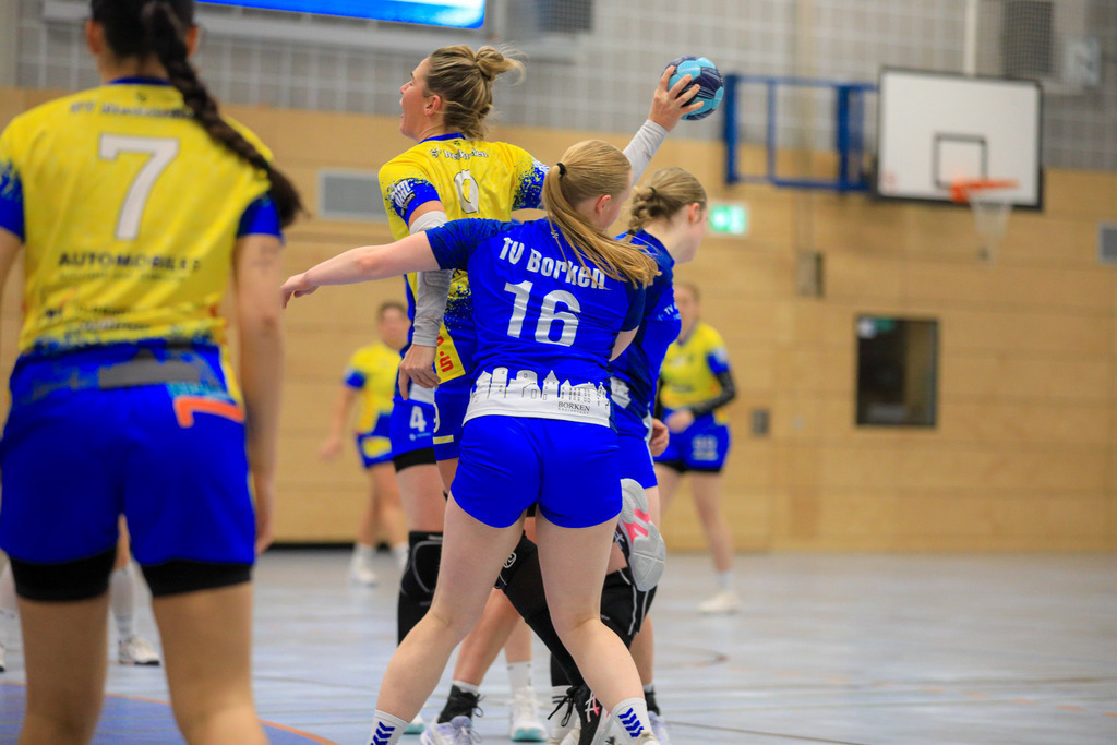 TvBorkenIII_SVN_161125_102 | Bildergalerie von Sport-Ereignissen aber auch von weiteren spannenden Dingen - nicht nur vom Niederrhein. In Anlehnung an den bekannten Spruch von Hanns Dieter Hüsch heißt das Motto: "Niederrhein ist überall".  - Realisiert mit Pictrs.com