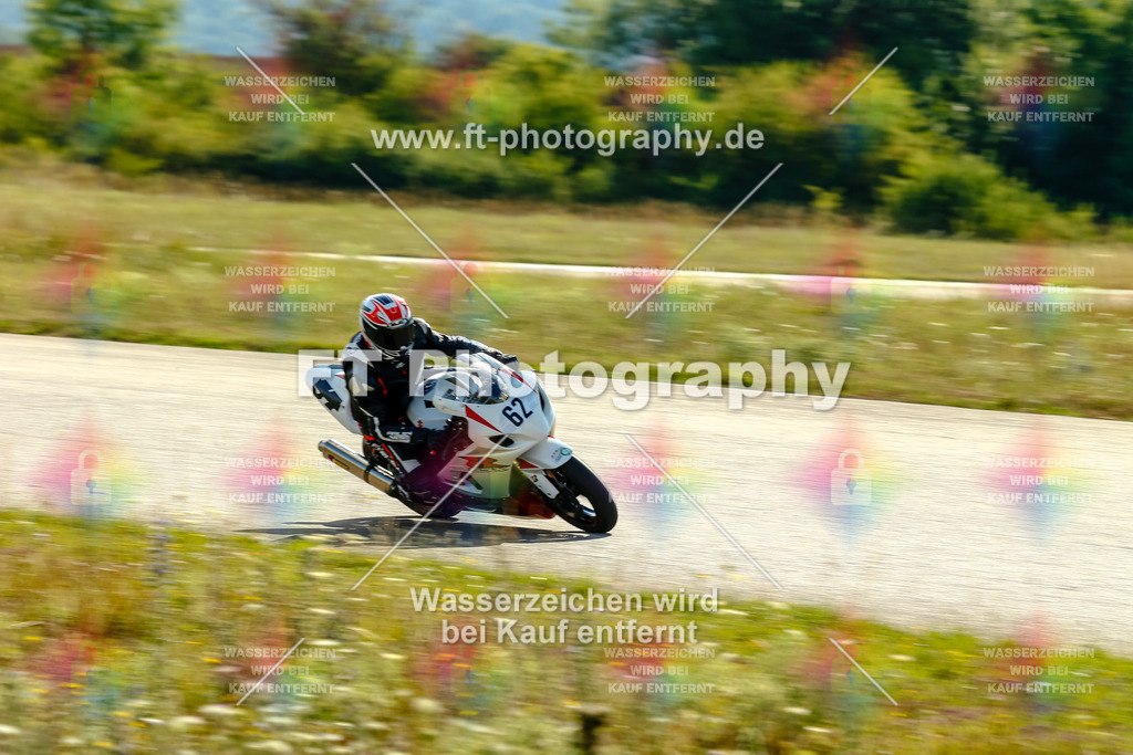 Chambley Juli-0263 | Hier findet Ihr Bilder von Touristenfahrten auf der Nürburgring Nordschleife oder von anderen Veranstaltungen die ich besucht habe. Viel Spass beim Durch Schauen 