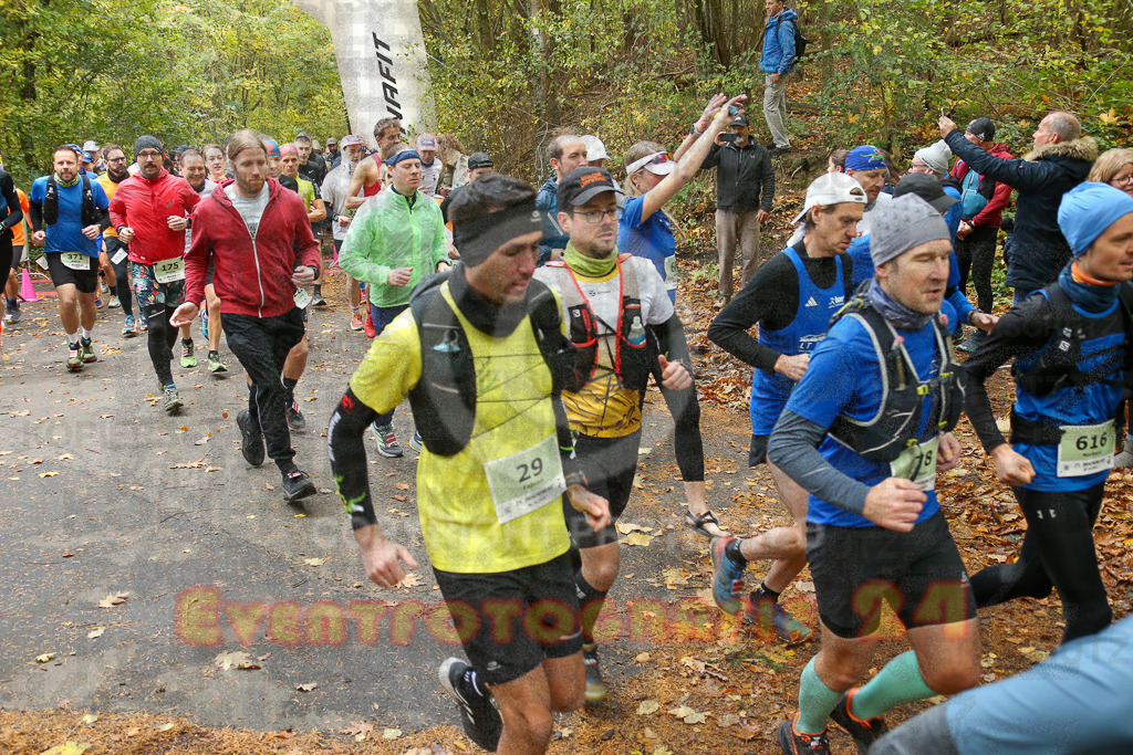 251026_1001_EX1_9622 | Sportfotografie im Rhein-Sieg Kreis, Köln, Bonn, NRW, Rheinland Pfalz, Hessen, etc. Unser Tätigkeitsfeld umfasst den Laufsport vom Volkslauf über den Marathon, Duathlon, Triathon bis zum Ultralauf wie Kölnpfad Ultra oder Schindertrail.