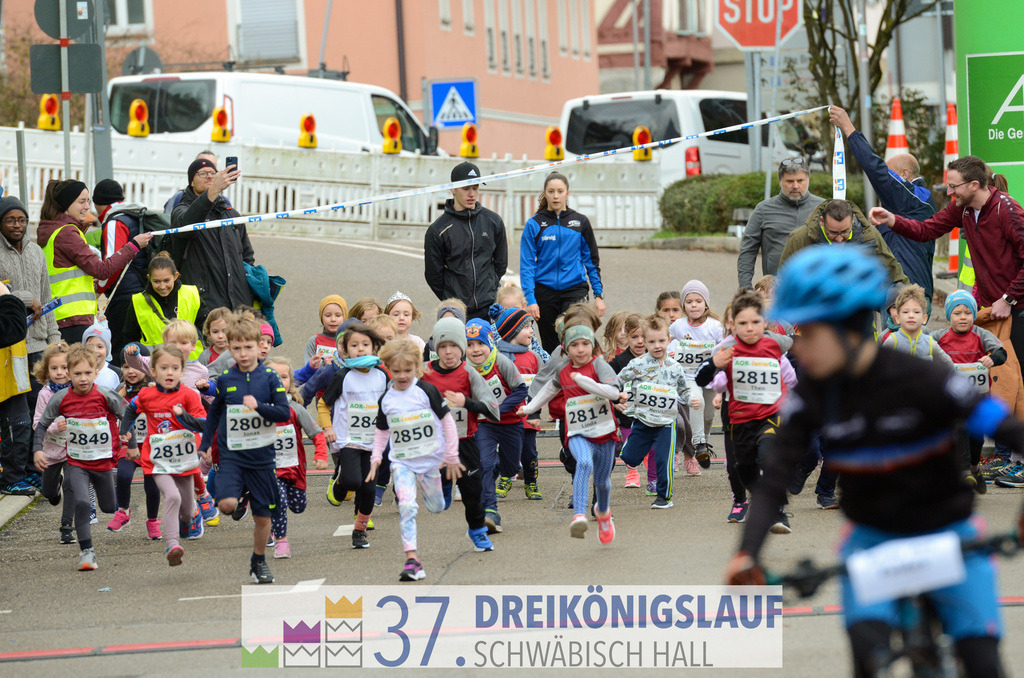 AOK JuniorCup 400m | 3Koenigslauf 2023 - Realisiert mit Pictrs.com