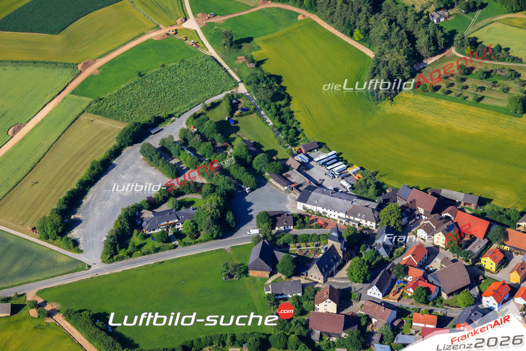 Die Luftaufnahme Modschiedel - Weismain wurde vom UL-Flugzeug (keine Drohne) aus fotografiert.Hohe Druck- Auflösung-die Geschenkidee!