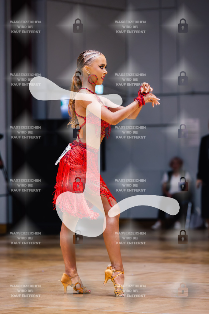 GOC 2025 - WDSF Solo Junior II Latin Female - 2025-08-21-8500 | Webshop for digital downloads and prints of dance sport, event & show photographer Julian Link - Realisiert mit Pictrs.com