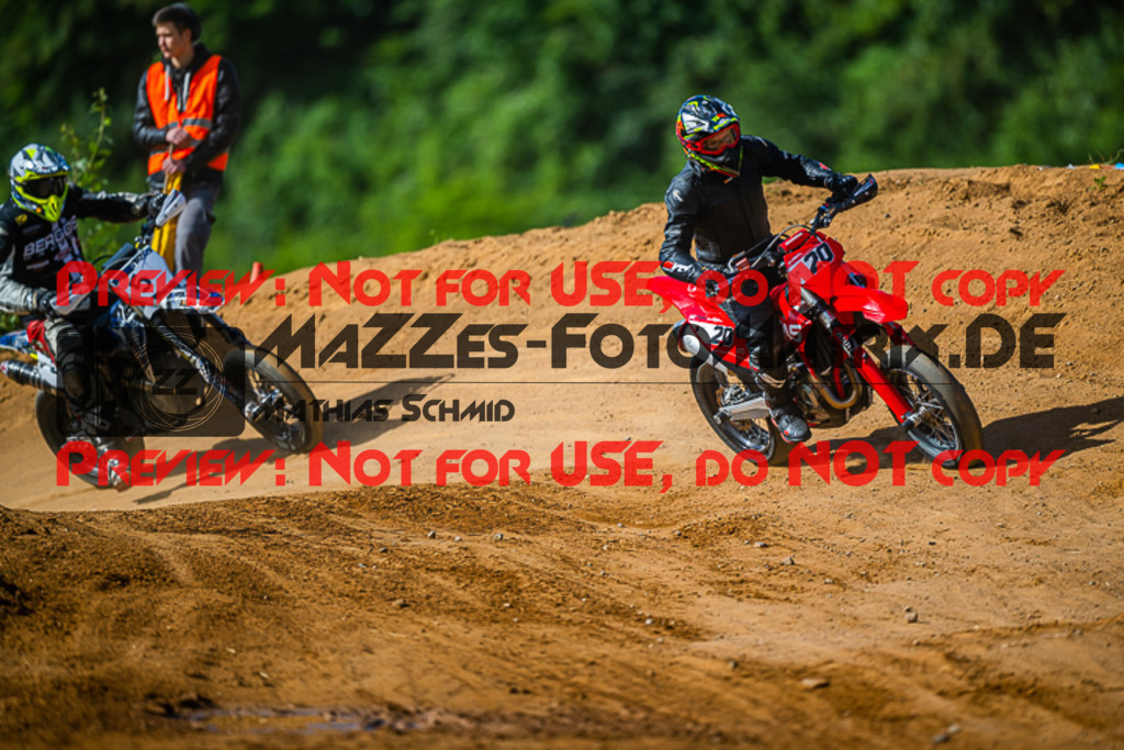 MaZZes_FotoMatrix_220528_5811 | Fotograf Mathias Schmid
Sportfotograf,
Eventfotograf,
Hochzeitsfotograf,
Portraitfotograf