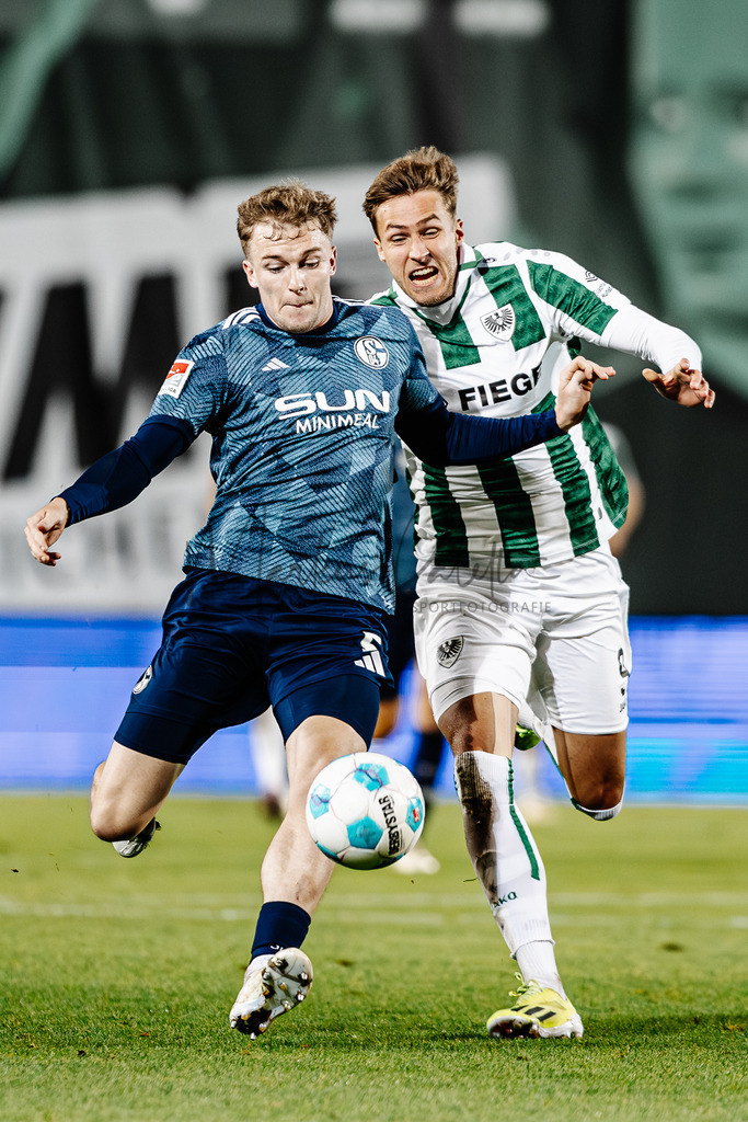 2. Bundesliga, Saison 2024/25, 7. Spieltag: SC Preußen Münster - FC Schalke 04 | Münster, 28.09.2024: 2. Bundesliga, 7. Spieltag, SC Preußen Münster gegen FC Schalke 04 im LVM-Preußenstadion in Münster. Foto: sportfotografie.ms | Markus Paletta - Realisiert mit Pictrs.com