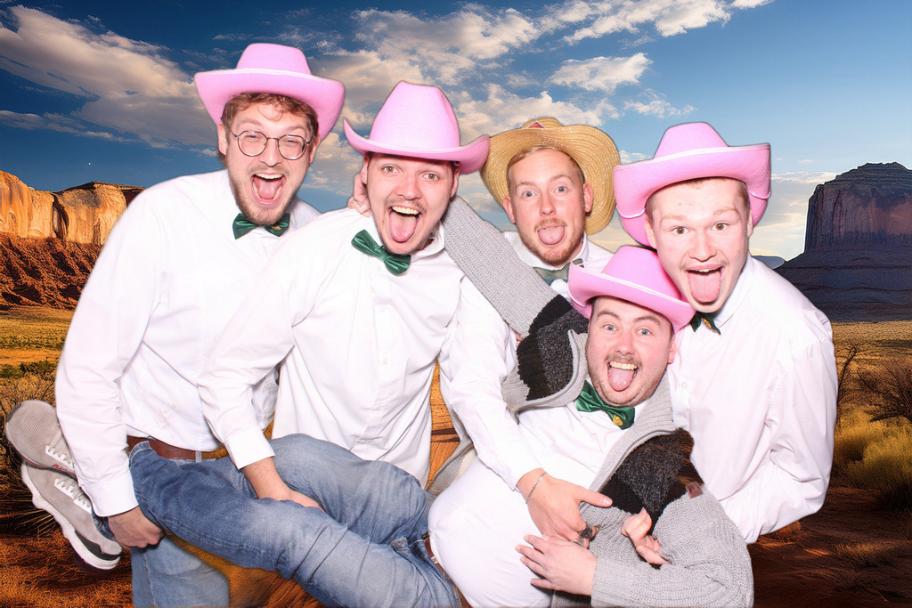 top-top.de-251025-0125 | Foto, Video, Fotografie, Videografie, Fotobox, DJ, Discjockey, Musik, Musikbox, Veranstaltung, Photobooth, Amazon, Ebay, Buchtipp, Bestseller, Autor, Verlag, Buch, Wesel, Hamminkeln, NRW, Dinslaken, Rees, Drohne, Hochzeit, Party, Fotobox, Wesel, Fotograf