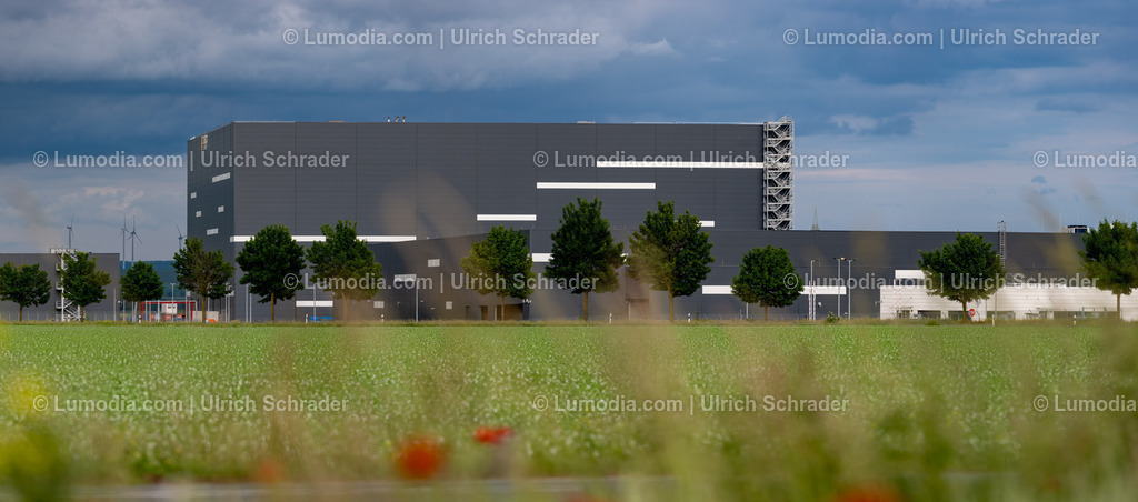 10049-13577 - Daimler Truck Halberstadt | Stockfoto und Bilderpool mit Bildmaterial aus Deutschland, dem Harz, Halberstadt, Quedlinburg, Wernigerode und weltweit. Qualitativ hochwertige und professionelle Fotos anschauen und kaufen. - Realisiert mit Pictrs.com