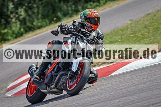 pube1479 | Professionelle Fotos von Sportveranstaltungen, aber auch Hochzeiten und anderen Events. - Realisiert mit Pictrs.com