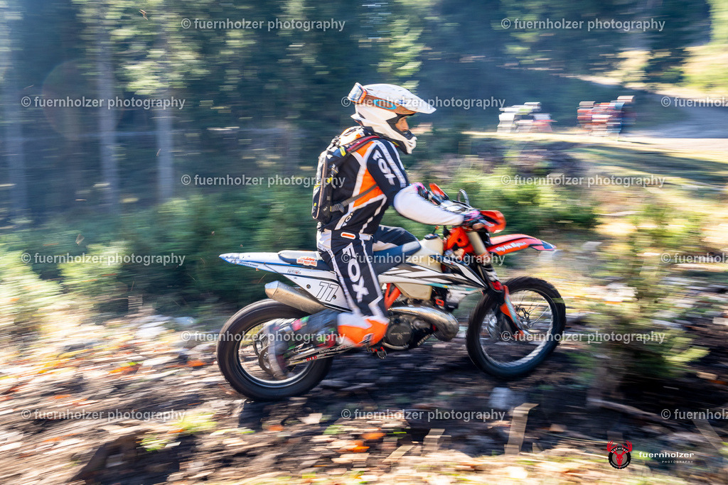 fuernholzer_241026-C1-202 | Fotografische Impressionen von der Red Stag Enduro Extreme by fuernholzer-photography.com. Endurosport in Österreich fotografisch festgehalten von fuernholzer. Auftragsfotografie für Private, Gewerbefotos und Industriefotografie. Eventfotografie, Sportfotografie und Motorsportfotografie. Anbieter von Fotoworkshops, Fototraining, fotografischen Vorträgen und Fotoseminaren.