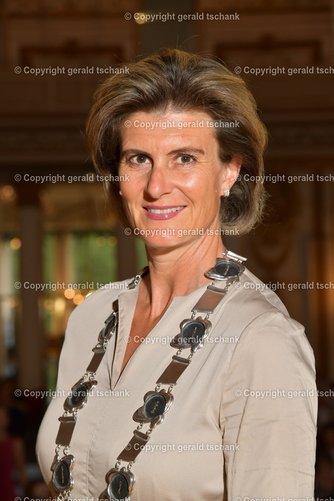 DSC_4019 | Wählen Sie hier bitte Ihr bestes Foto aus, mit diesem Bild wird Ihr Set produziert. Sollten Sie kein Bild wählen oder mehrere suchen wir das Beste aus!