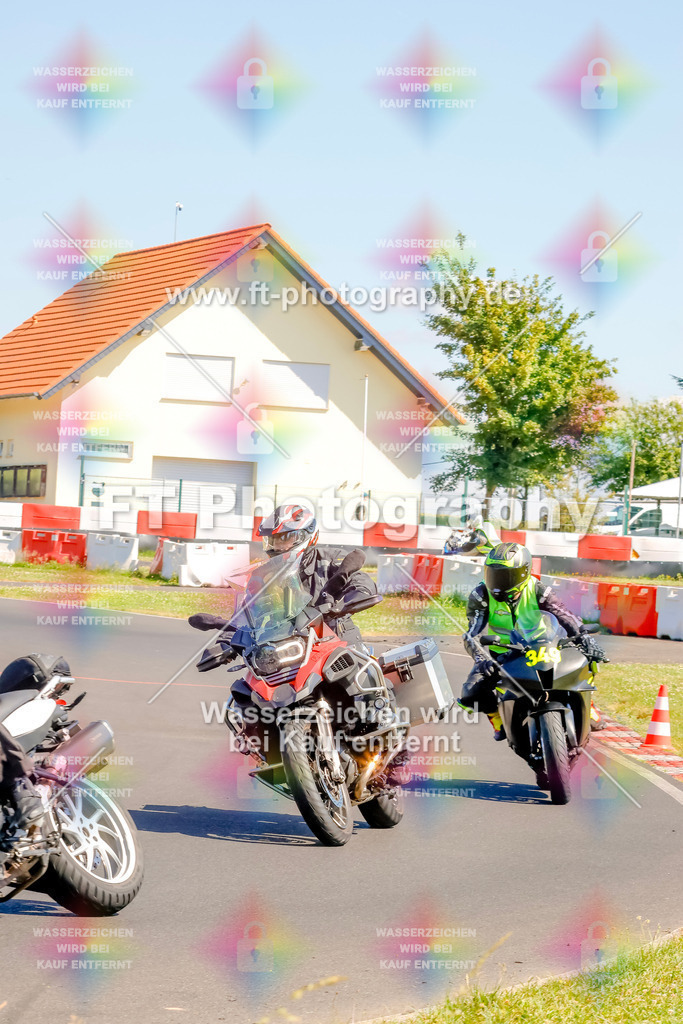 _MOT9192 | Hier findet Ihr Bilder von Touristenfahrten auf der Nürburgring Nordschleife oder von anderen Veranstaltungen die ich besucht habe. Viel Spass beim Durch Schauen 