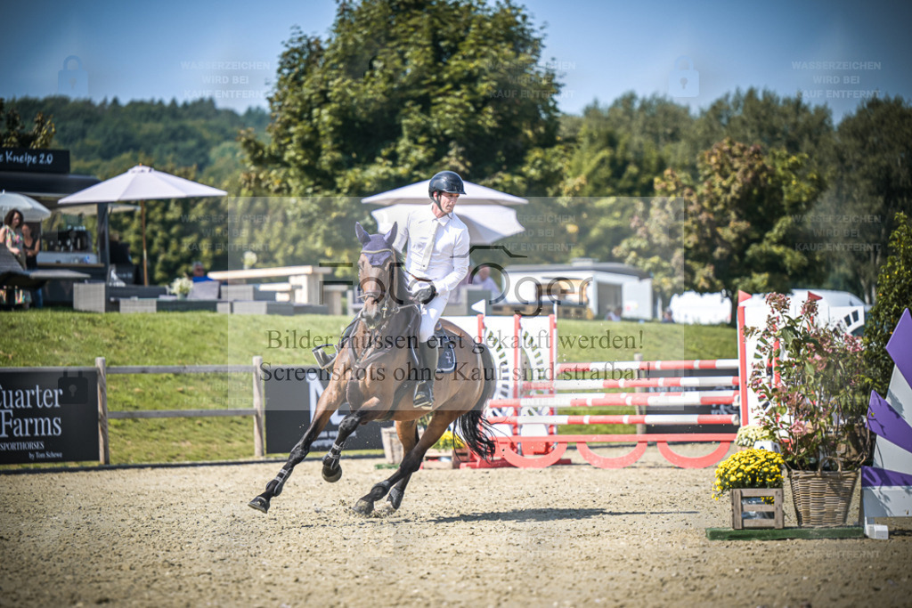 DOS_2056 | Entdecke hochwertige Reitturnierfotos von Foto Oger. Professionell, emotional und authentisch – jetzt Lieblingsmomente im Shop bestellen. - Realisiert mit Pictrs.com
