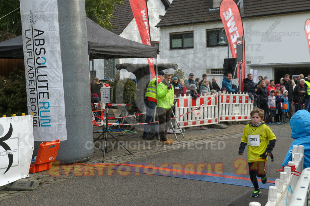 221127_1051_EV9_1286 | Sportfotografie im Rhein-Sieg Kreis, Köln, Bonn, NRW, Rheinland Pfalz, Hessen, etc. Unser Tätigkeitsfeld umfasst den Laufsport vom Volkslauf über den Marathon, Duathlon, Triathon bis zum Ultralauf wie Kölnpfad Ultra oder Schindertrail.