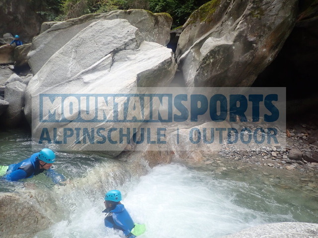 P8180228 | Bestelle die Bilder deines Berg- oder Wasser-Abenteuers mit Mountain Sports bequem von zu Hause aus direkt über unseren Online Fotoshop von pictrs.com. - Realisiert mit Pictrs.com