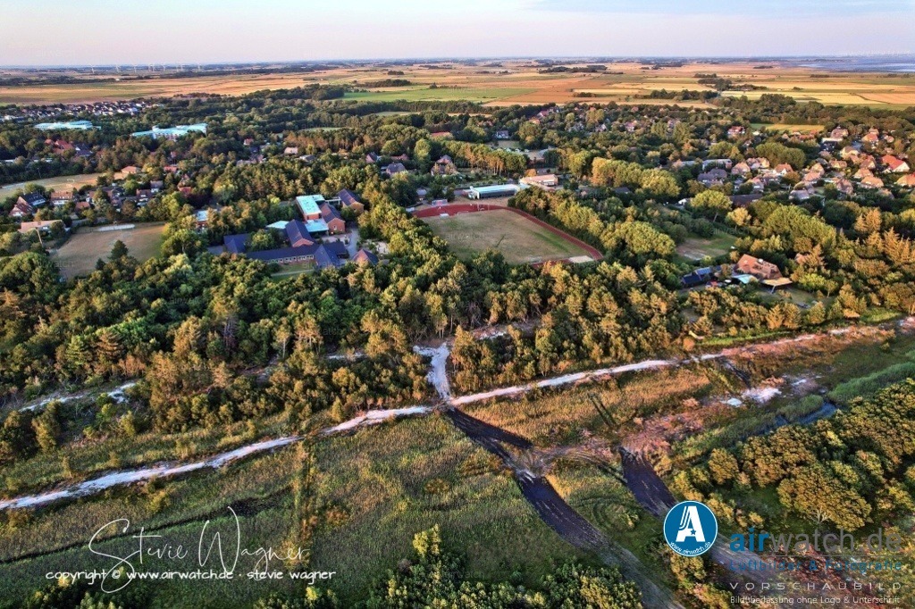 St.Peter-Ording - Boehl | Entdecken Sie atemberaubende Luftbilder und Fotografien auf airwatch.de - Tauchen Sie ein in eine Welt voller faszinierender Aufnahmen aus der Vogelperspektive.