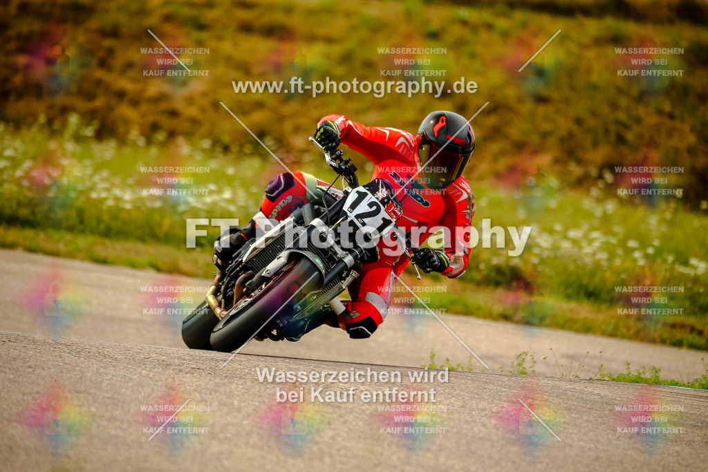 Chambley Juli-0707 | Hier findet Ihr Bilder von Touristenfahrten auf der Nürburgring Nordschleife oder von anderen Veranstaltungen die ich besucht habe. Viel Spass beim Durch Schauen 