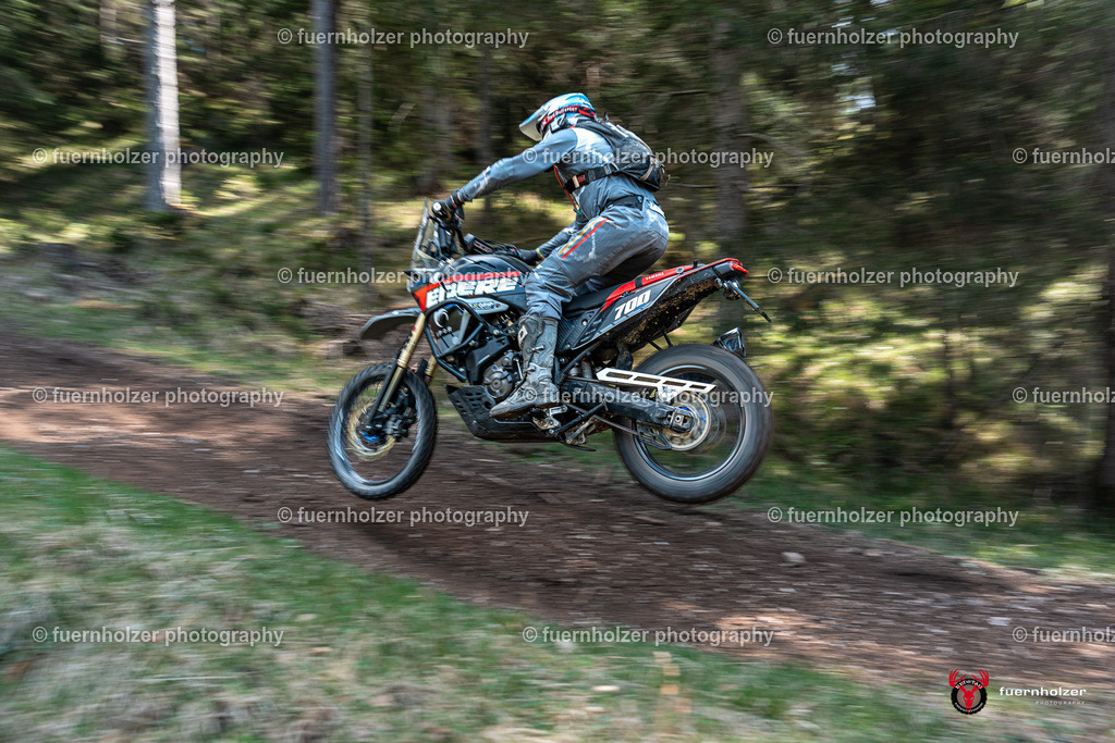 fuernholzer_250501-C1-739 | Fotografische Impressionen von der Red Stag Enduro Extreme by fuernholzer-photography.com. Endurosport in Österreich fotografisch festgehalten von fuernholzer. Auftragsfotografie für Private, Gewerbefotos und Industriefotografie. Eventfotografie, Sportfotografie und Motorsportfotografie. Anbieter von Fotoworkshops, Fototraining, fotografischen Vorträgen und Fotoseminaren.