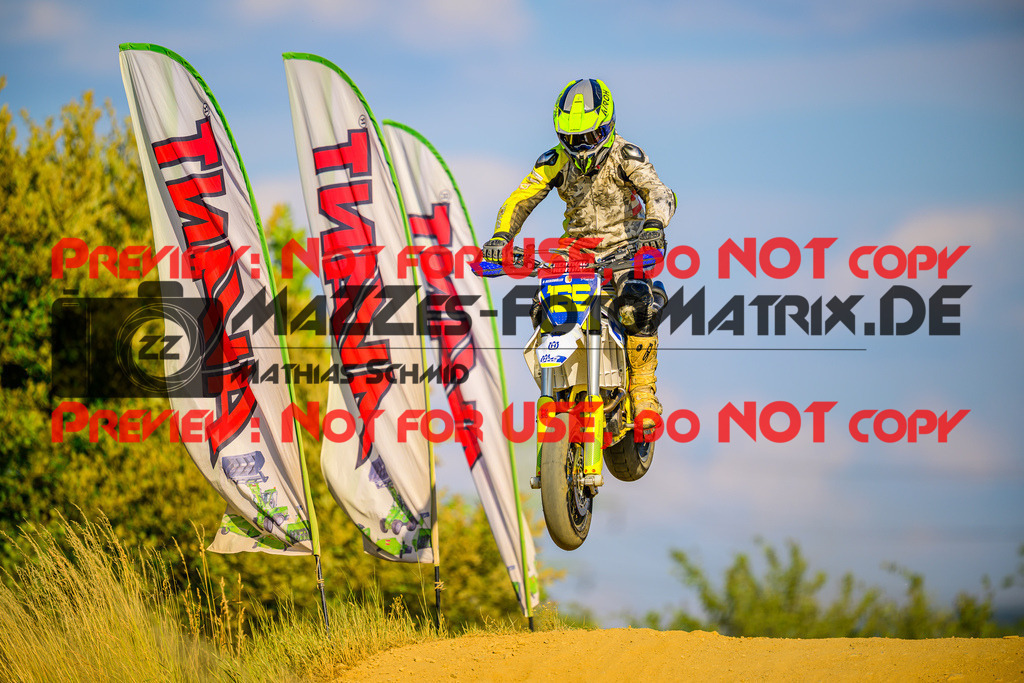 MaZZes_Fotomatrix_20250705_6007705_1068 | UE40