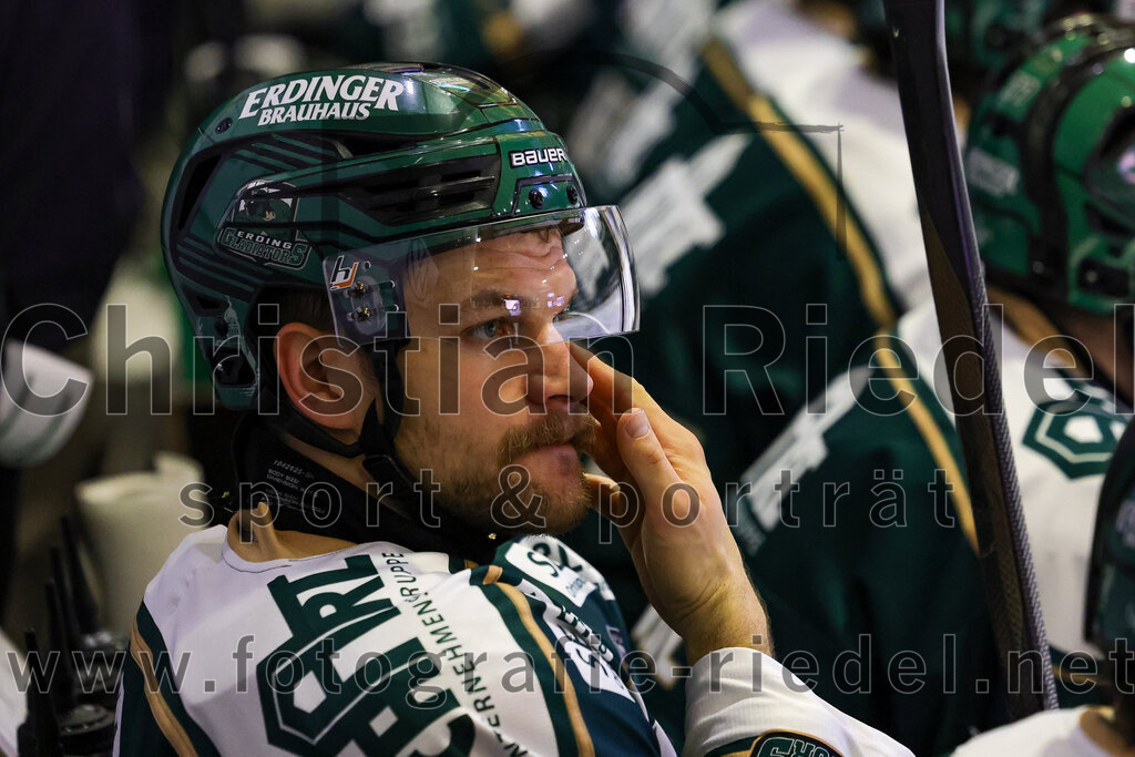 2025-12-14_116_TSV_Erding_gegen_ECDC_Memmingen_Indians | Erding, Deutschland, 14.12.2025:Eishockey, Oberliga Süd 2025 / 2026, 26. Spieltag, TSV Erding gegen ECDC Memmingen Indians, Endergebnis: 1:2Foto: Christian Riedel / fotografie-riedel.net