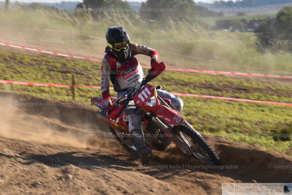 DSC_0363 | Sportfotografie , Motorsport, Motoross, Reitsport, Mointainbike, Enduro,
Landschaft , Outdoor, Eventfotografie, Landschaft, Bilder online bestellen - Realisiert mit Pictrs.com