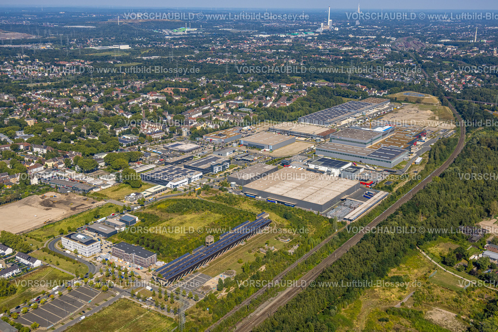Gelsenkirchen240809471GE-Sued | Luftbild, Industriepark Schalker Verein, Europastraße, bilstein group, Dokas Handelsgesellschaft mbH, Fernsicht, Bulmke-Hüllen, Gelsenkirchen, Ruhrgebiet, Nordrhein-Westfalen, Deutschland