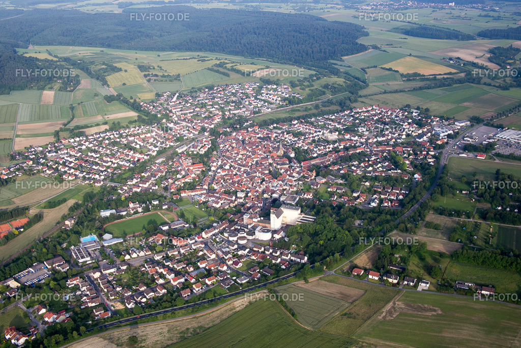 Ortsansicht aus Nordwesten | Luftbild: Ortsansicht aus Nordwesten im Ortsteil Heidelsheim in Bruchsal im Bundesland Baden-Württemberg in Deutschland. Foto: IMG_089331.jpg vom 10.06.2016 durch Werner Riehm/FLY-FOTO.de - Realisiert mit Pictrs.com