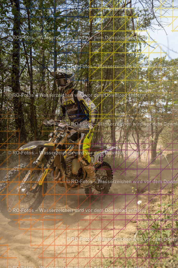 Niederwürzbach 2 Lauf-1089 | Sportfotografie von RO-Fotos: Motorsport, Motocross, Enduro, Laufveranstaltungen und Triathlon. Professionelle Fotos von Sportlern und Events. - Realisiert mit Pictrs.com