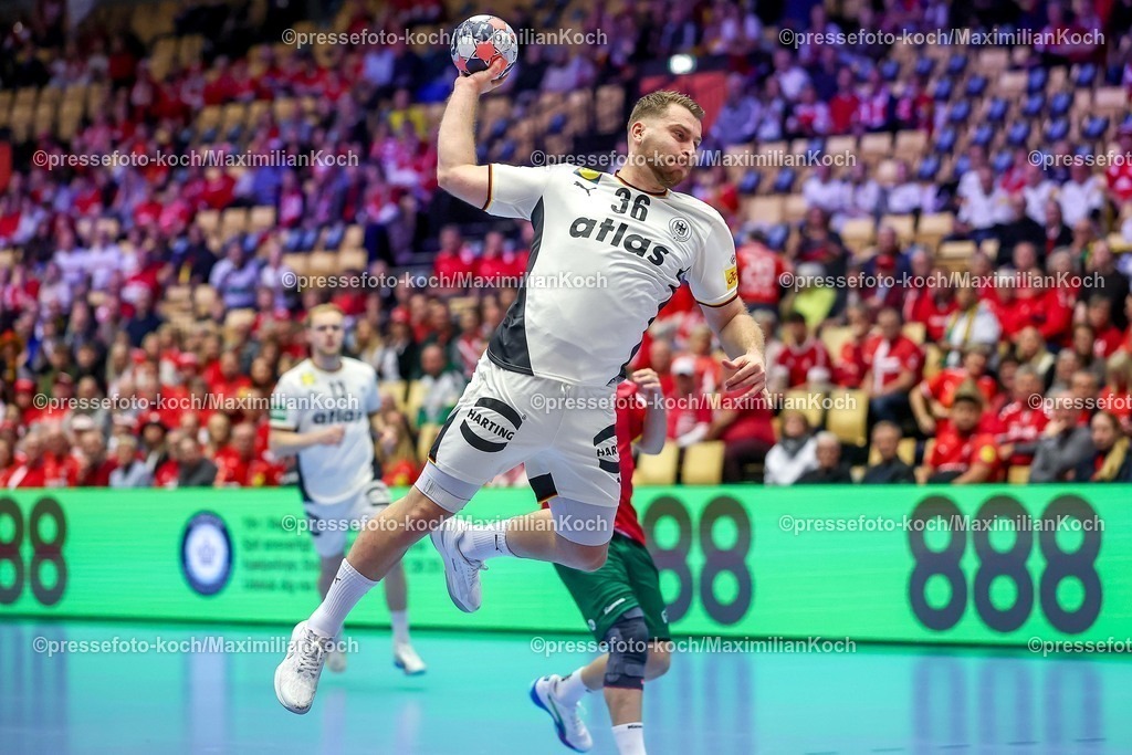 EHF22012601035 | 22.01.2026, Handball, Men's EHF EURO 2026, Deutschland - Portugal, Jyske Bank Boxen in Herning, Dänemark, Main Round:  Lukas Mertens (Germany #36) 