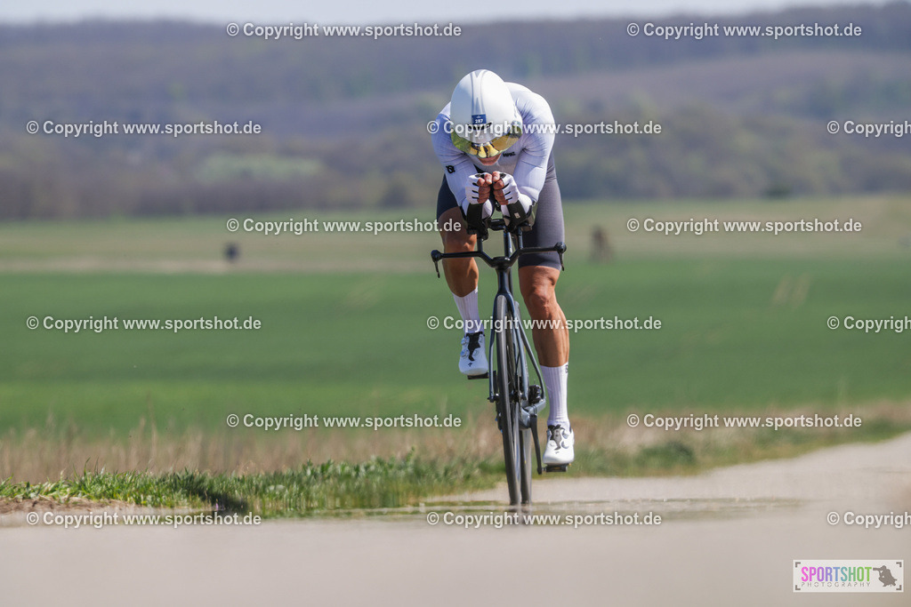 368A2886 | Neusiedlersee Radmarathon 2026@sportshot_your_pictrs #yourpictures#roadtowm2029 #nrm #neusiedlerseeradmarathon #neusiedlersee #neusiedlerseetourismus #burgenland #mörbisch #nrm26 #burgenlandtourismus #voglundco #poweredbyburgenlandtourismus #radsport #rad #marathon #ucigranfondo #visitburgenland #ucigranfondoworldseries