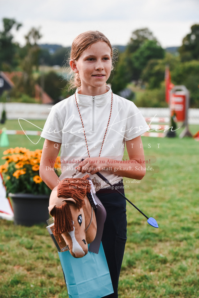 DSC_4801 | Pferde- und Turnierfotografie in Westsachsen. Pferdeportraits, Auftragszeichnungen und intuitive Kunst.