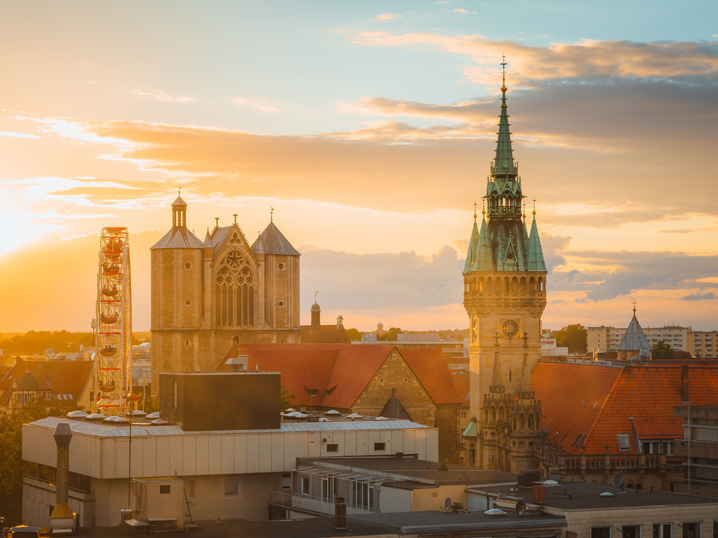 Dom St. Blasii | Entdecke exklusive Fotokunst aus Braunschweig: Bildband, Leinwände, Postkarten, Kalender, digitale Downloads & Bildlizenzen. Jetzt im offiziellen Beautiful Braunschweig Shop! - Realisiert mit Pictrs.com