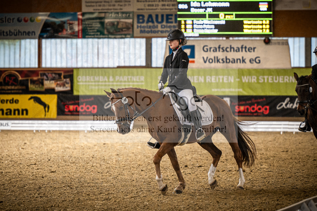 DOS_1711 | Entdecke hochwertige Reitturnierfotos von Foto Oger. Professionell, emotional und authentisch – jetzt Lieblingsmomente im Shop bestellen. - Realisiert mit Pictrs.com